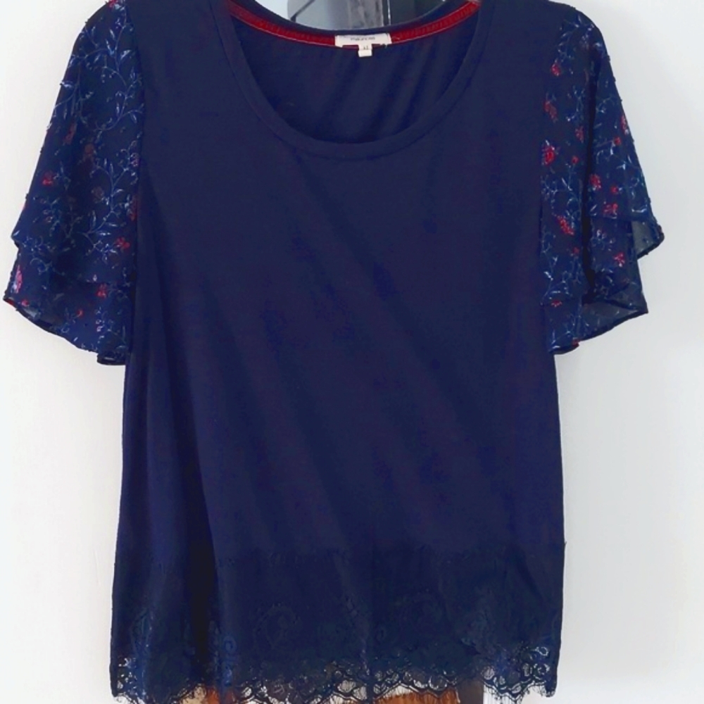 Maurices flutter sleeve lace top